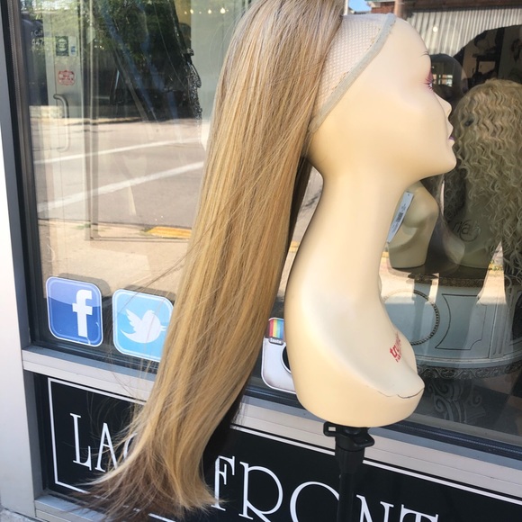 Ponytail Ariana Grande look ponytail Clipi… - Picture 8 of 8